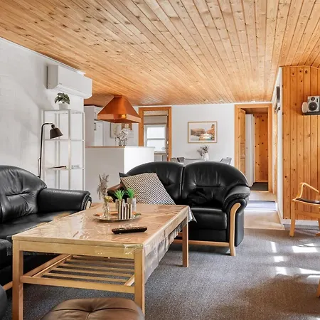 Troen - 3-8km From The Sea By Interhome *