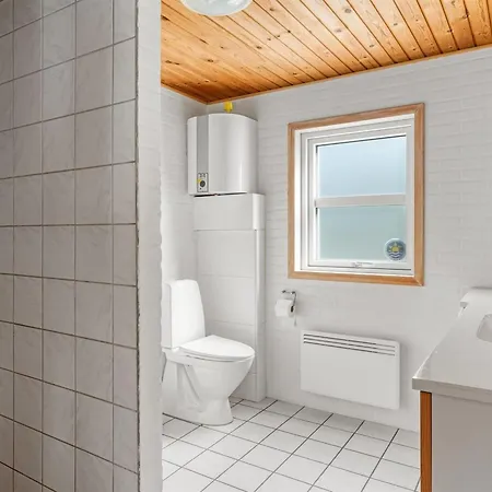 度假居 Troen - 3-8km From The Sea By Interhome *
