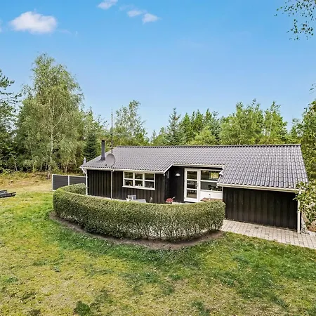 Troen - 3-8km From The Sea By Interhome 度假居 *
