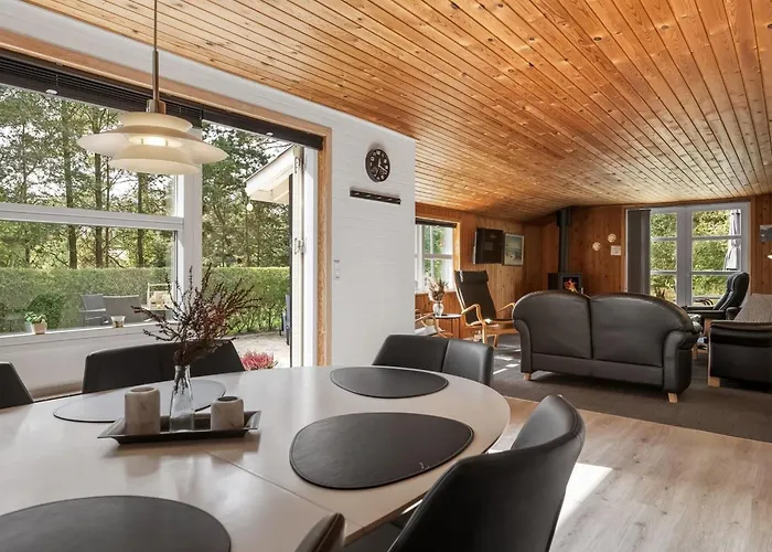 Troen - 3-8km From The Sea By Interhome Hébergement de vacances