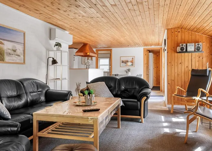 Troen - 3-8km From The Sea By Interhome *